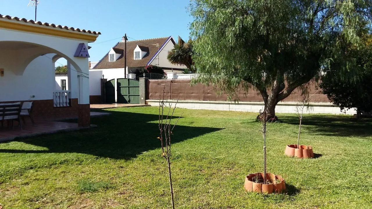 Holiday home Casa Con Jardin Privado Cerca De La Playa, Para Descansar Y Relajarse Chipiona Spain