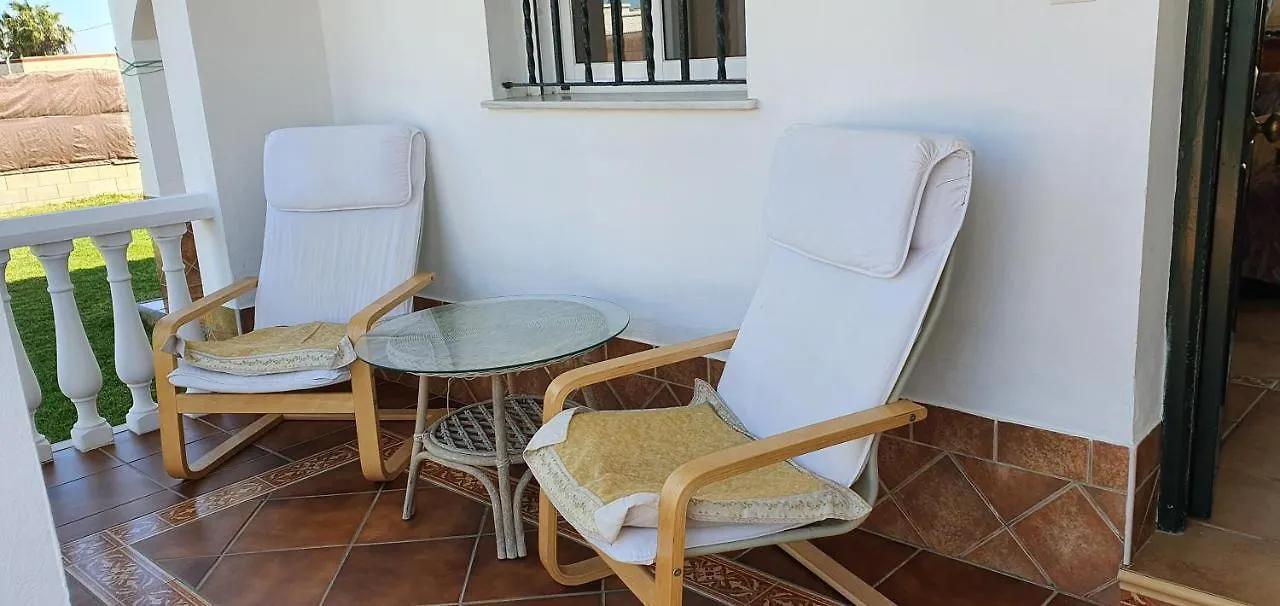 Casa Con Jardin Privado Cerca De La Playa, Para Descansar Y Relajarse Chipiona