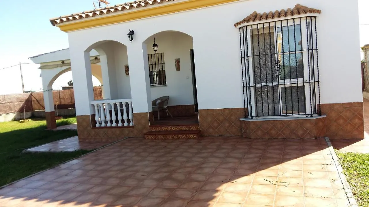 Casa Con Jardin Privado Cerca De La Playa, Para Descansar Y Relajarse Chipiona